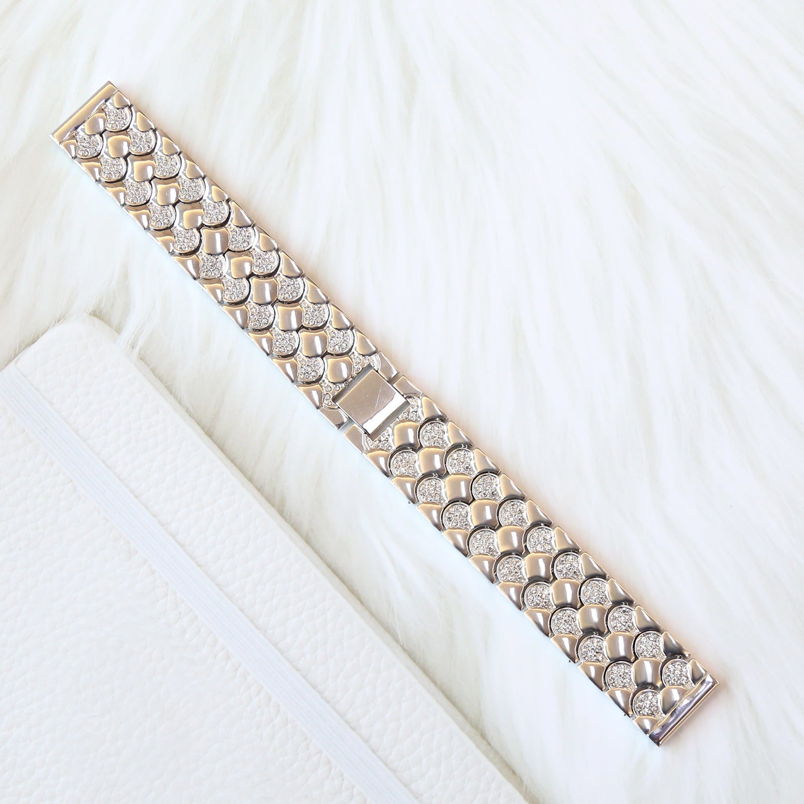 New Applicable Watch Metal Strap Fish Scale Pattern Diamond