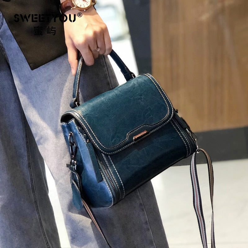 Women's Leather Simple Large Capacity Fashion Messenger Bag